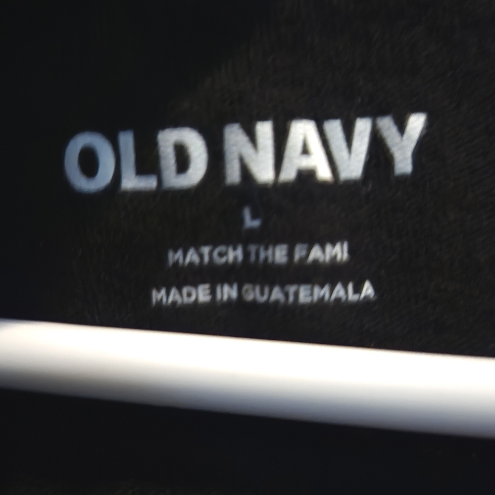 Old Navy Black Graphic T-Shirt - Picture 3 of 11